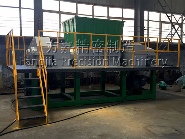 卷閘門撕碎機(jī)