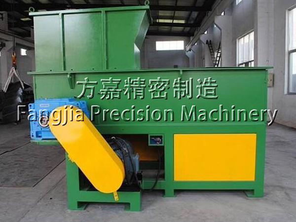 汽車撕碎機(jī)