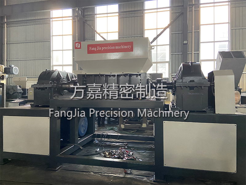 塑料撕碎機(jī)